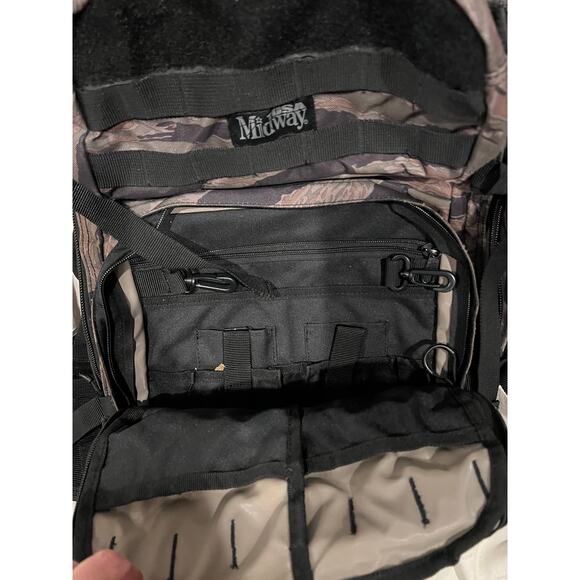 Generic Green Black Camo Tactical Backpack 36L - Picture 4 of 5